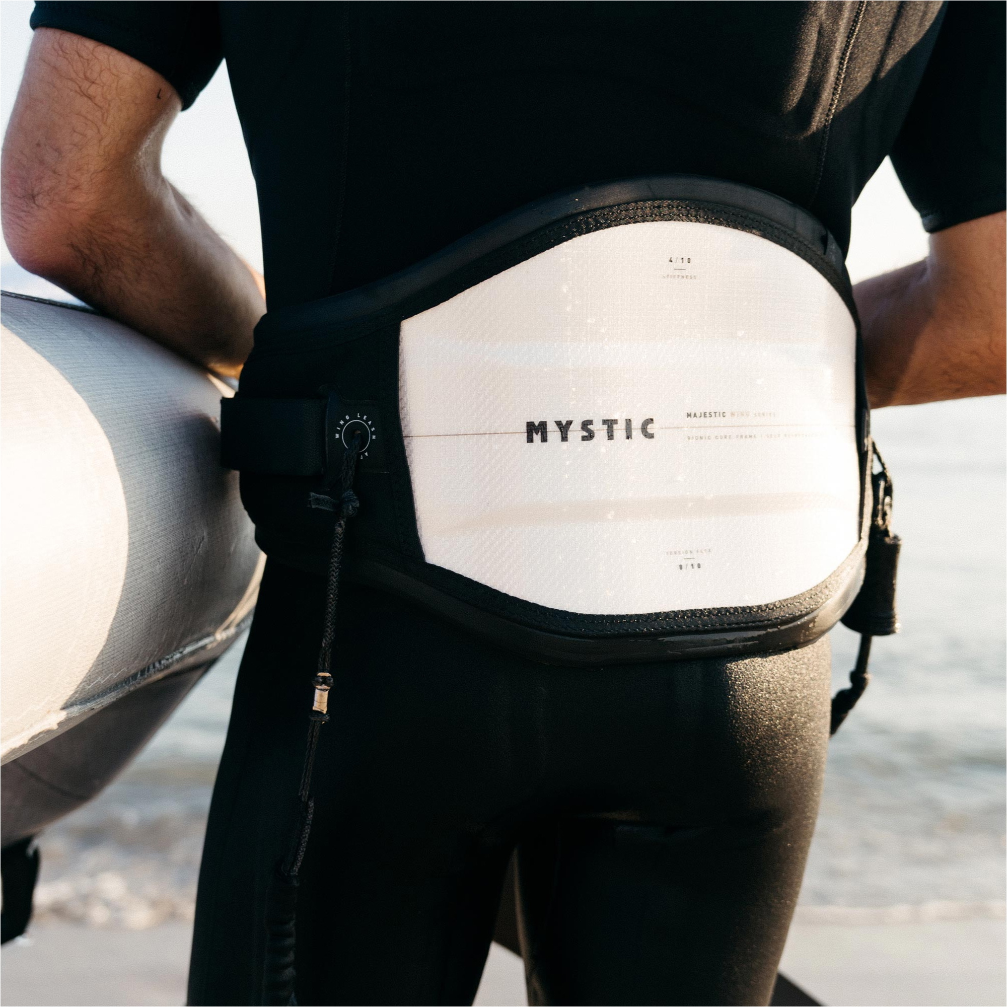 2026 Mystic Majestic Wing Harness 35003.250230 - White